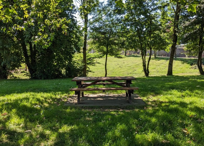 Aire de pique-nique La Coulée de l’Avoye à Saint-Rémy-en-Mauges