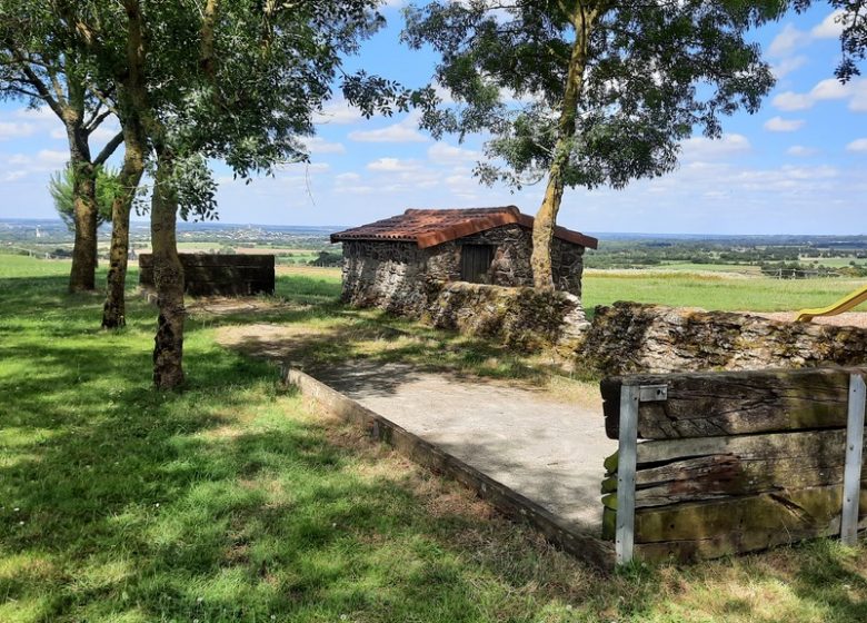 Aire de pique-nique aux abords du Moulin de l’Epinay