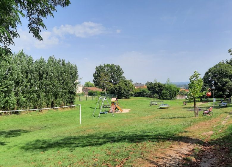 Aire de pique-nique de la Coulée Verte à Saint-Georges-des-Gardes