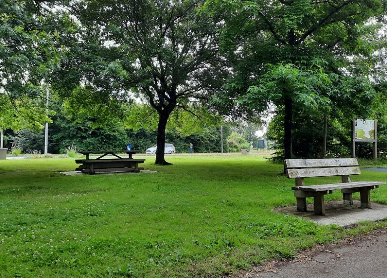 Aire de pique nique de l’Etang de la Croix Verte