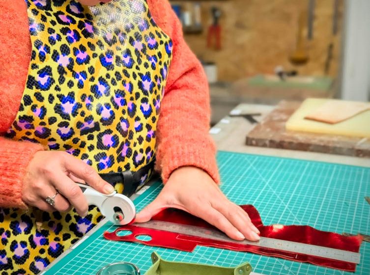 Atelier Maroline : Fabrication de bijoux en cuir